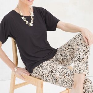 NWT - Chico’s Black TOUCH OF COOL Kimono-Sleeve Tee Size 1 (US Medium)